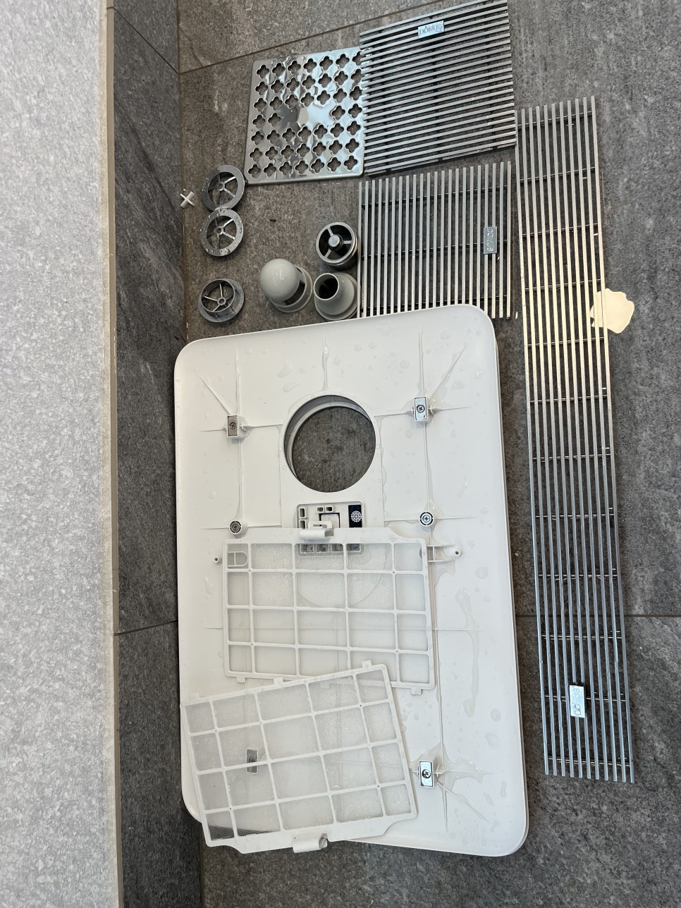 부산 북구 부산 리모델링 청소 화명현대2차아파트 거실 외창 포함 프리미엄 시공 리모델링 후 입주청소 시공 사진