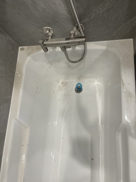 부산 북구 부산 리모델링 청소 화명현대2차아파트 거실 외창 포함 프리미엄 시공 리모델링 후 입주청소 시공 사진