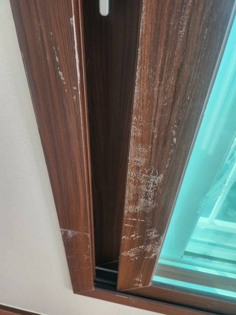 부산 부산진구 연지동 입주청소, 자이2차 49평 20년 된 집이 다시 숨 쉴 수 있도록 입주청소 시공 사진